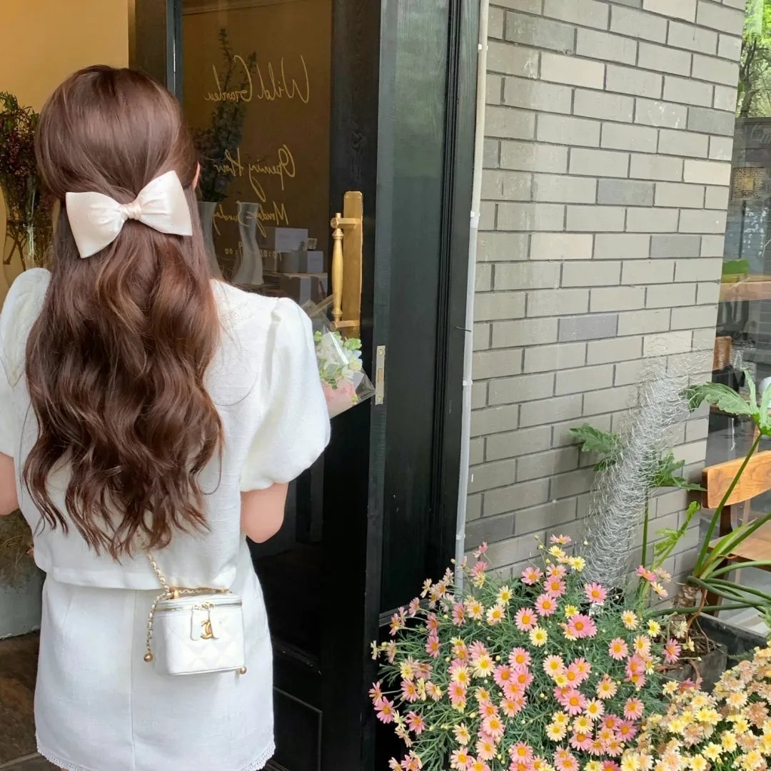 不羁的美女 在线观看